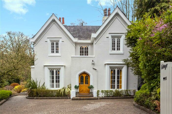 4 Bedroom Detached House To Rent In Macclesfield Road, Alderley Edge, Cheshire, SK9