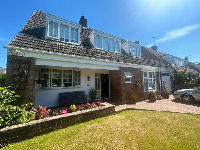 3 Bedroom Detached House For Sale In Woodlea Close, Wirral, CH62