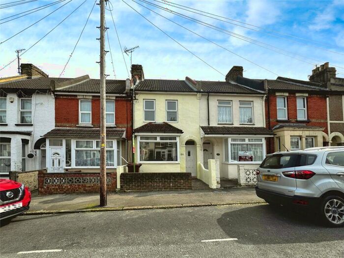 3 Bedroom House To Rent In Milton Road, Gillingham, Kent, ME7