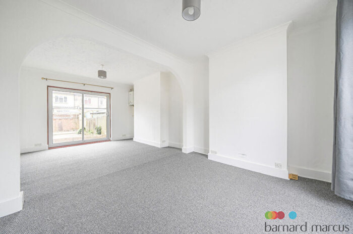 3 Bedroom House To Rent In Queens Road, New Malden, KT3