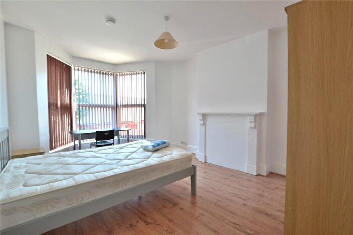 6 Bedroom Terraced House To Rent In Kingsholm Road, Gloucester, GL1