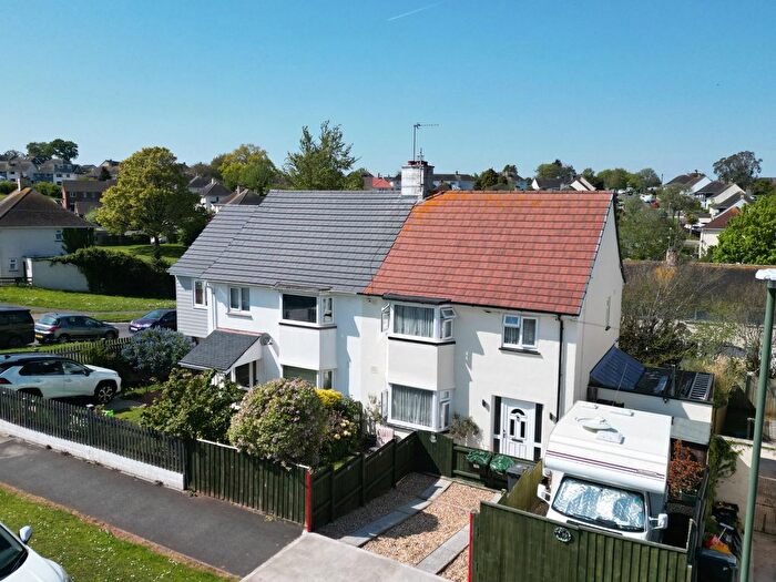 3 Bedroom Semi-detached House For Sale In Stanbury Road, Torquay, TQ2