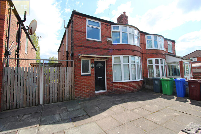 3 Bedroom Semi Detached House To Rent In Hatherley Road, Withington, M20