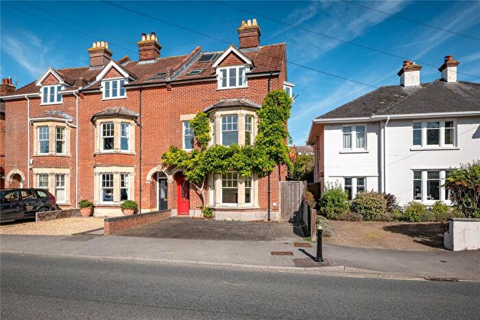 5 Bedroom End Of Terrace House For Sale In Mill Road, Salisbury, Wiltshire, SP2