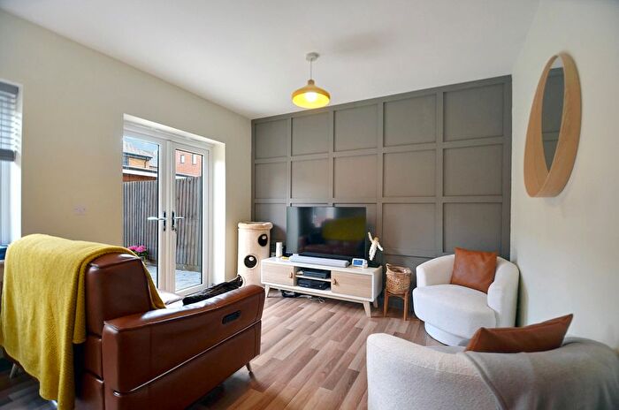2 Bedroom Property For Sale In Brooks Mews, Aylesbury, HP19