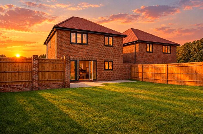 4 Bedroom Detached House For Sale In Hackney Way, Mortimer Common, Reading, Berkshire, RG7