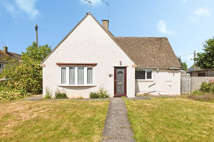 2 Bedroom Semi-Detached Bungalow For Sale In Bull Baulk, Middleton Cheney, Banbury, OX17