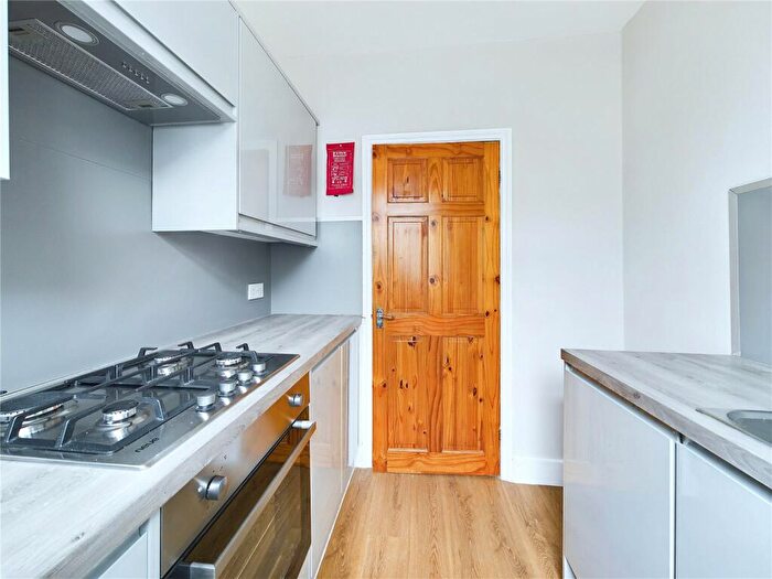 2 Bedroom Flat To Rent In Cairo Road, Walthamstow, E17