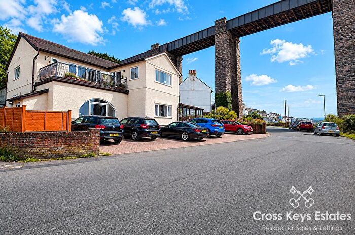 2 Bedroom Flat For Sale In Wolseley Road, Saltash Passage, PL5