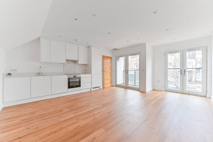 1 Bedroom House For Sale In Goschen Mews, Croydon, South Croydon, CR2