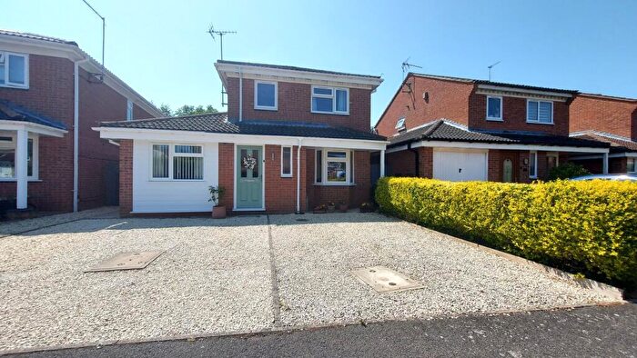 4 Bedroom Detached House For Sale In Piccadilly Way, Morton, Lincolnshire, PE10