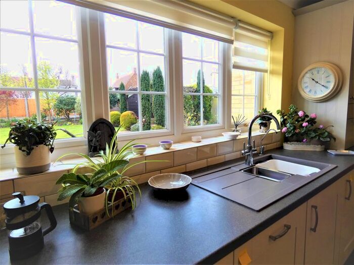 5 Bedroom Detached House For Sale In Eastcliff Close, Lee-On-The-Solent, PO13
