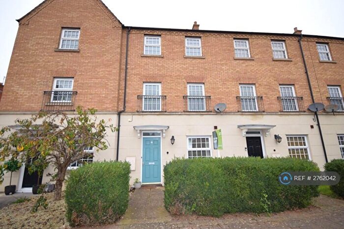 5 Bedroom Terraced House To Rent In Coton Park Drive, Rugby, CV23