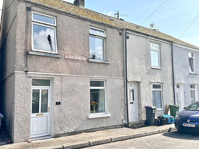 3 Bedroom End Of Terrace House For Sale In Freeholdland Road, Pontnewynydd, Pontypool, NP4