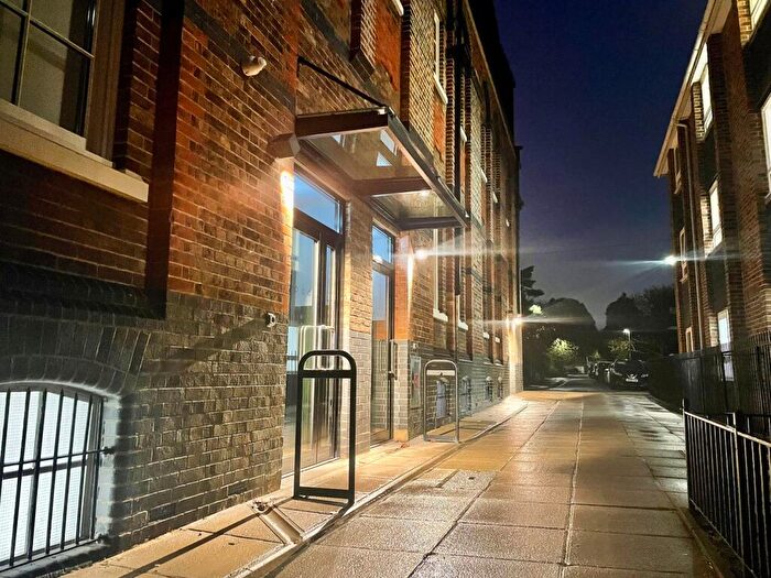 2 Bedroom Flat To Rent In Hambrook Street, Southsea, PO5