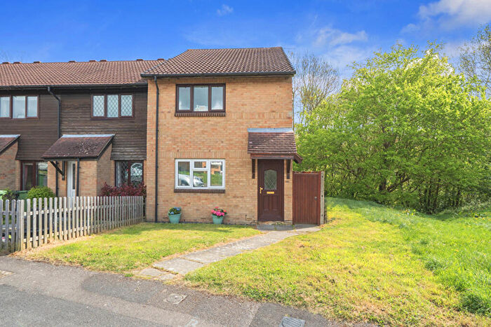 1 Bedroom Maisonette For Sale In Gatcombe, Southampton, SO31