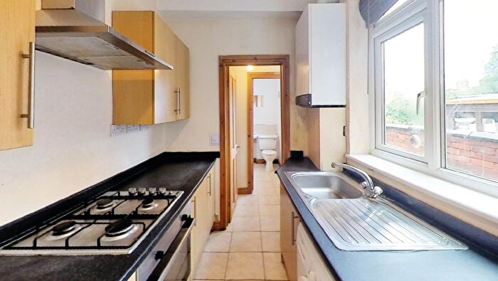 3 Bedroom Terraced House To Rent In Leopold Road, Leicester, LE2