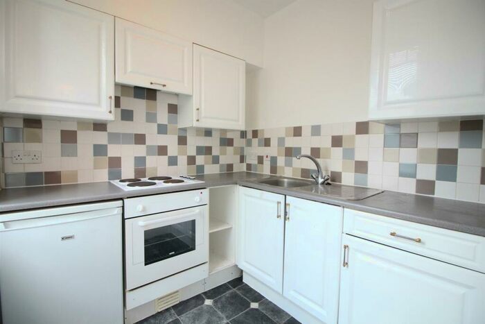 2 Bedroom Flat To Rent In Anson Road, Willesden Green, London, NW2