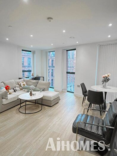 2 Bedroom Flat For Sale In Manchester New Square, , Whitworth Street, Manchester, M1
