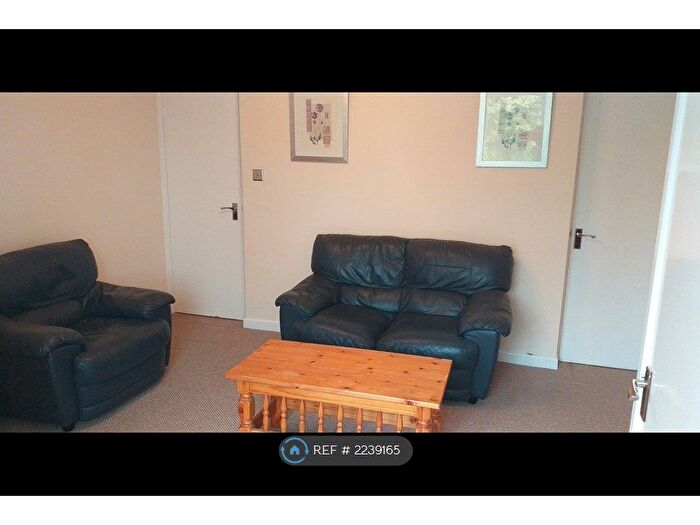 2 Bedroom Flat To Rent In Kirkwood Drive, Newcastle Upon Tyne, NE3