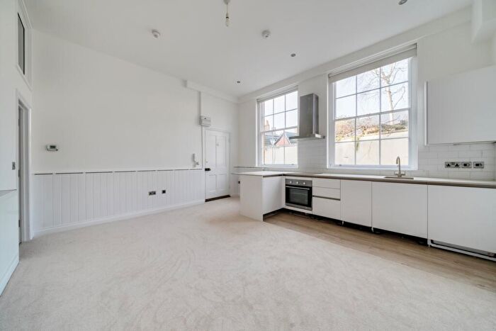 2 Bedroom Apartment To Rent In London Road Marlborough, SN8