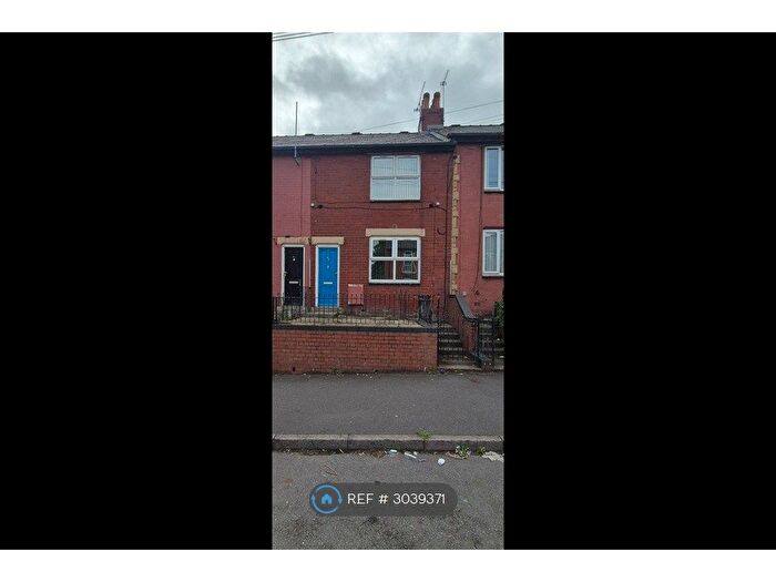 2 Bedroom Terraced House To Rent In Oversley St, Sheffield, S9