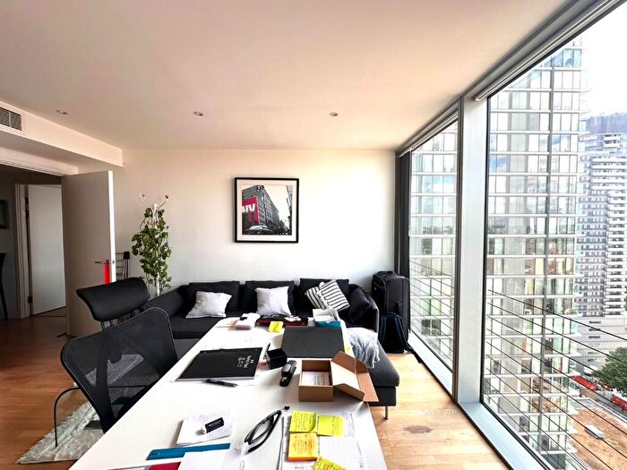 1 Bedroom Flat To Rent In Marsh Wall, London, E14