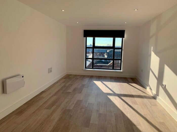 1 Bedroom Apartment To Rent In Digbeth Square, Cheapside, Birmingham, Warwickshire, B12