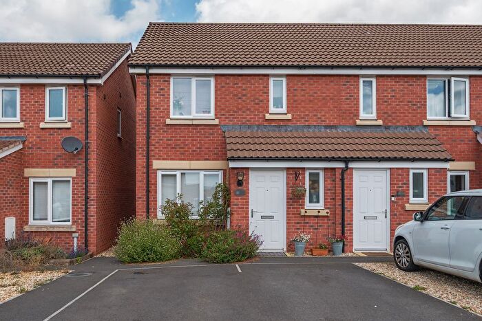 3 Bedroom End Of Terrace House For Sale In Hob Close, Monkton Heathfield, TA2