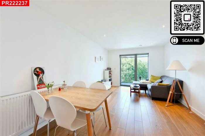 1 Bedroom Flat To Rent In Astounding Bed Flat In Dalston, E8