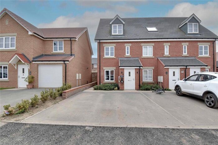 3 Bedroom End Of Terrace House For Sale In Hedgehog Way, Northallerton, North Yorkshire, DL6