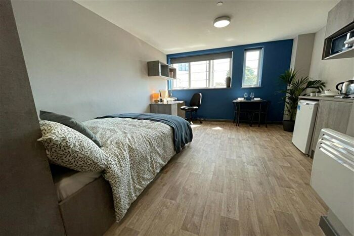 Apartment To Rent In Silver Studio, - Babington Lane, DE1