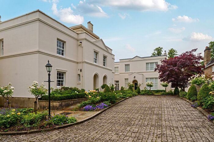 3 Bedroom Mews For Sale In Boderton Mews, Petworth West Sussex, GU28