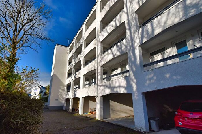 1 Bedroom Flat For Sale In Captains Walk, Saundersfoot, SA69