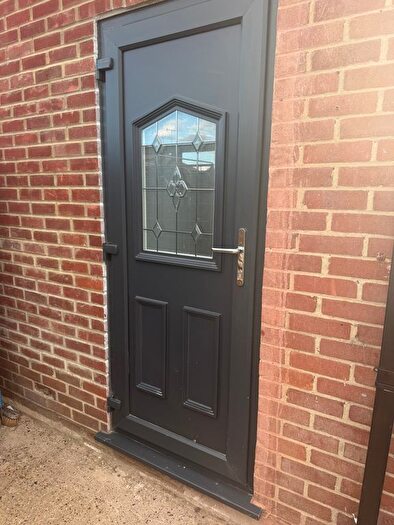 2 Bedroom Flat To Rent In Slipshatch Road, Reigate, RH2