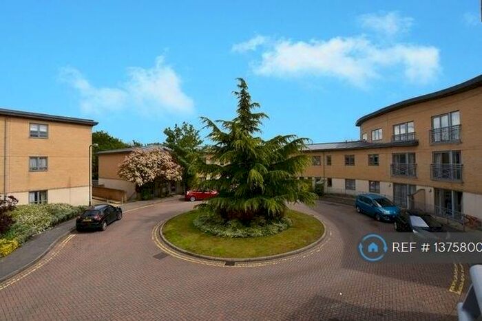 2 Bedroom Flat To Rent In Roberts House, Harrow, HA1