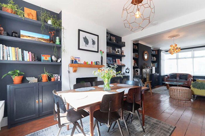 3 Bedroom Semi-Detached House For Sale In Prestbury Road, Cheltenham, GL52