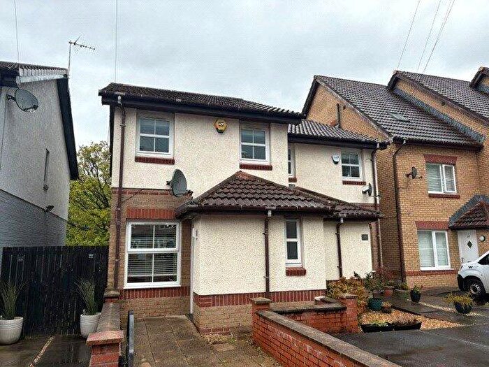2 Bedroom Semi-Detached House For Sale In Berryknowes Drive, Glasgow, Glasgow City, G52