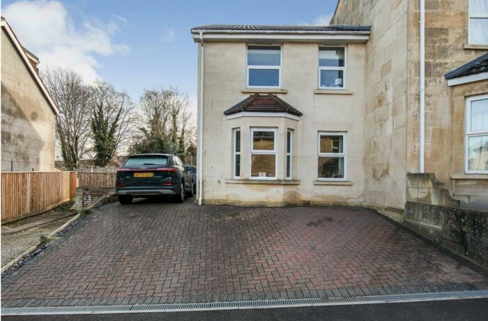 3 Bedroom House To Rent In Vernon Park, Bath, BA2