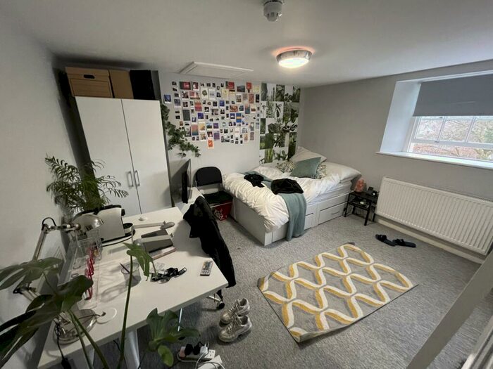 5 Bedroom Flat To Rent In Whiteladies Road, Clifton, Bristol, BS8