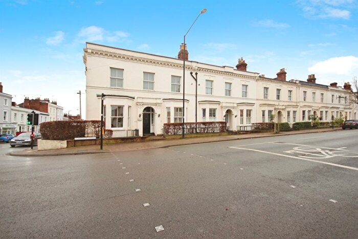 1 Bedroom Flat For Sale In Clarendon Avenue, Leamington Spa, CV32