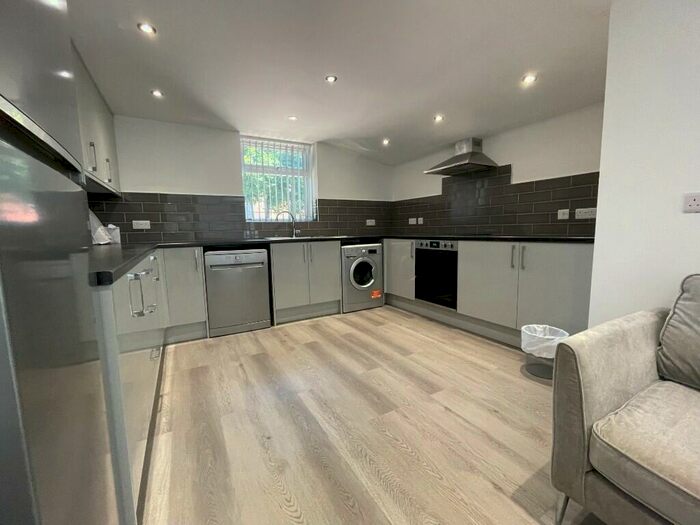 6 Bedroom Terraced House To Rent In Duffield Road, Derby, Derbyshire, DE1