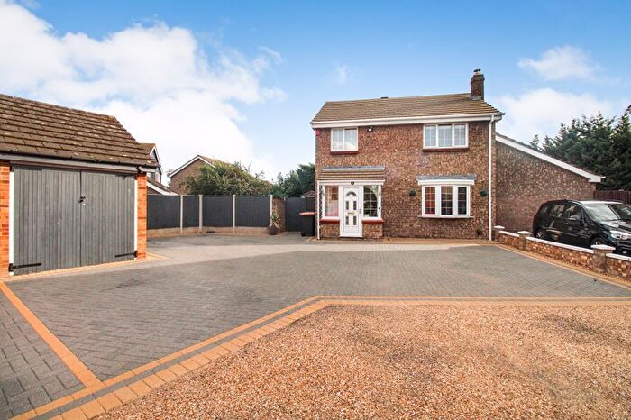 4 Bedroom Detached House For Sale In Westrope Way, Bedford, MK41