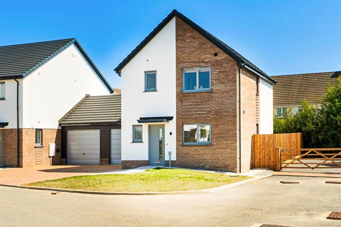 3 Bedroom Detached House For Sale In Long Close, Landkey, Barnstaple, EX32