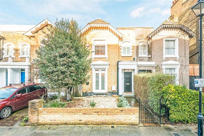 3 Bedroom Semi-Detached House For Sale In Lorn Road, Stockwell, SW9