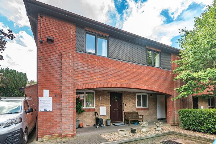 2 Bedroom Apartment For Sale In Baker Mews, Maldon, CM9