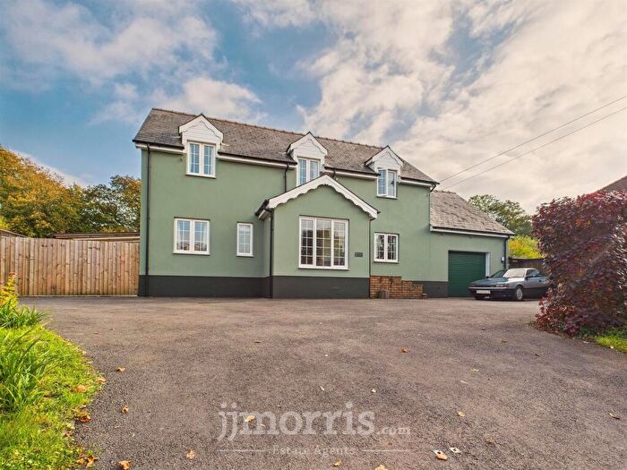 4 Bedroom Detached House For Sale In Llanfallteg, Whitland, SA34