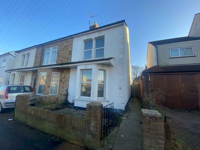3 Bedroom House To Rent In Seaview Road - Shoebury Online Enquiries Only, SS3