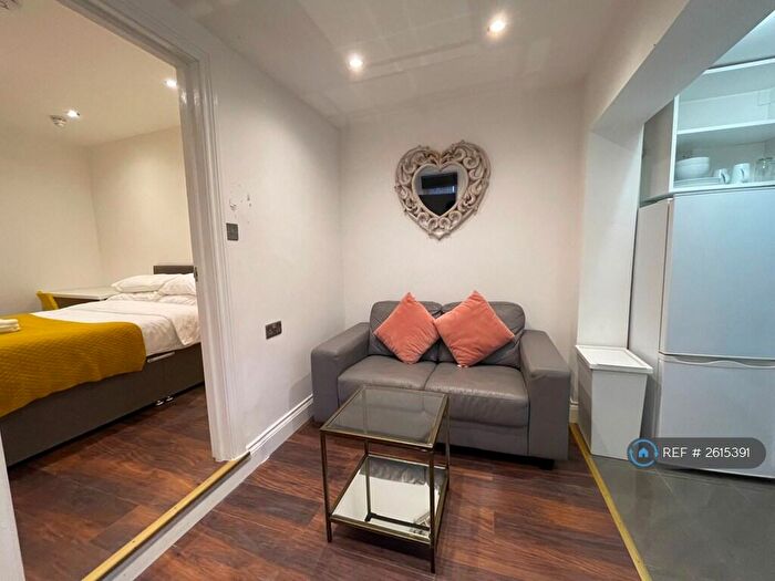 1 Bedroom Flat To Rent In Oxford Road, Reading, RG30