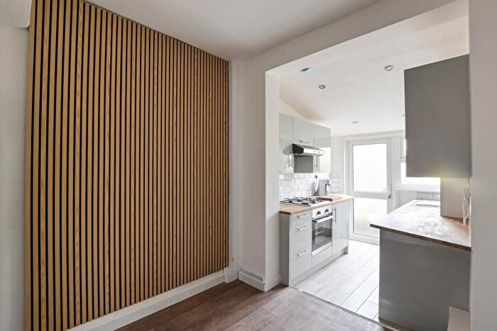 4 Bedroom Terraced House To Rent In St Barnabas Road, Tooting, Mitcham, CR4